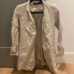 Long lineny blazer